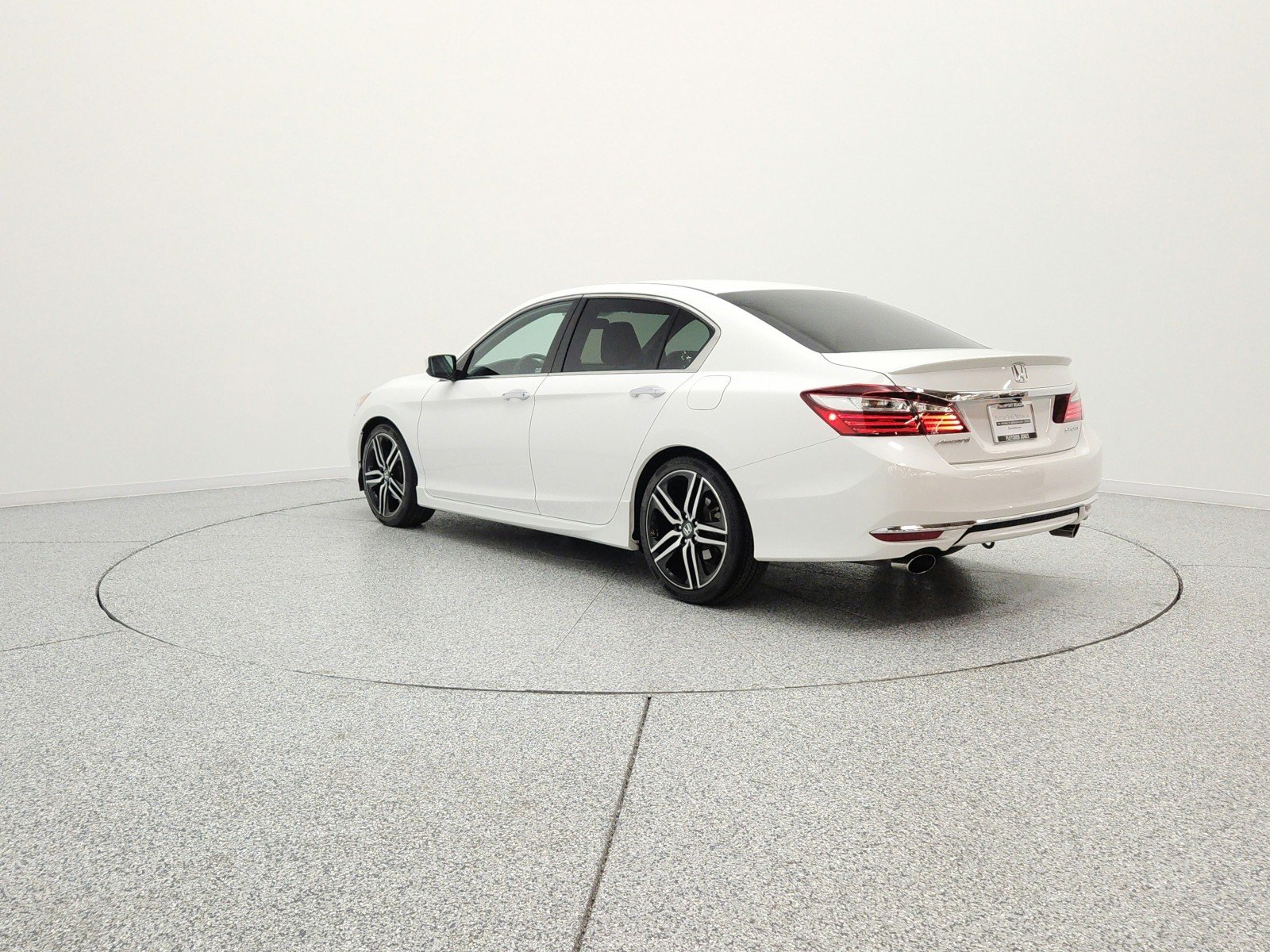 Used 2016 White Orchid Pearl Honda 4dr I4 CVT Sport image 7