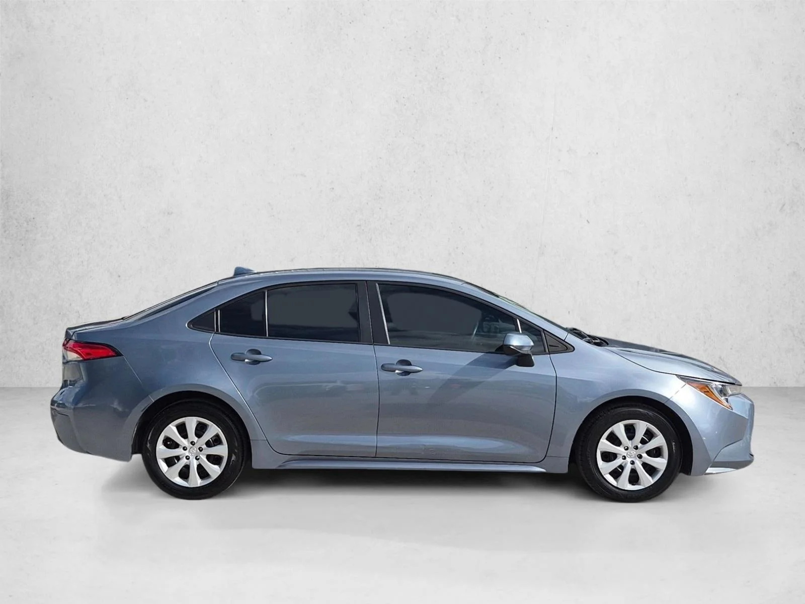 Used 2024 Celestite Toyota LE image 4