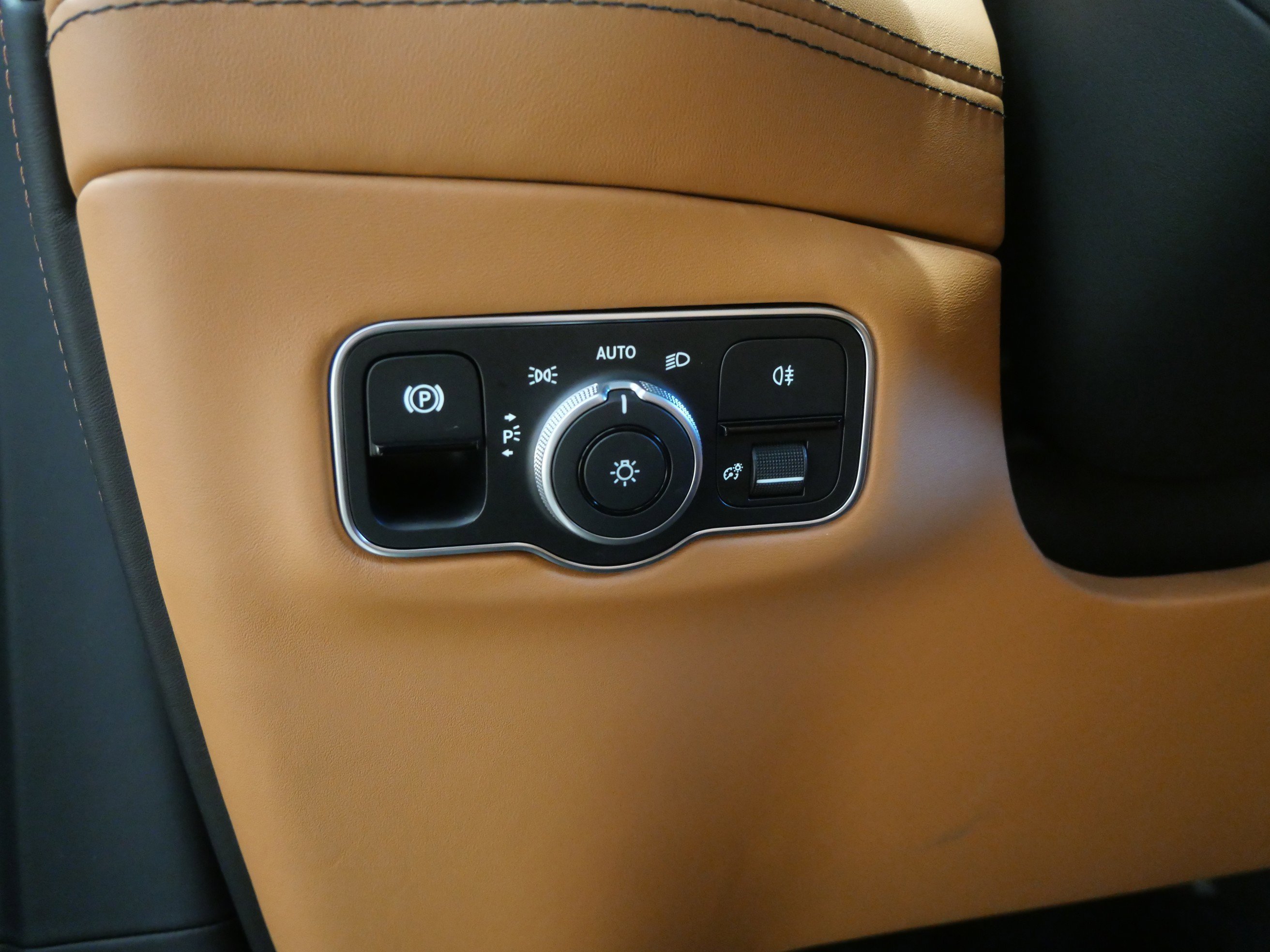 Used 2023 Blue Aston Martin AWD image 15