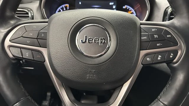 Used 2021 Crystal Metallic Jeep Limited image 16