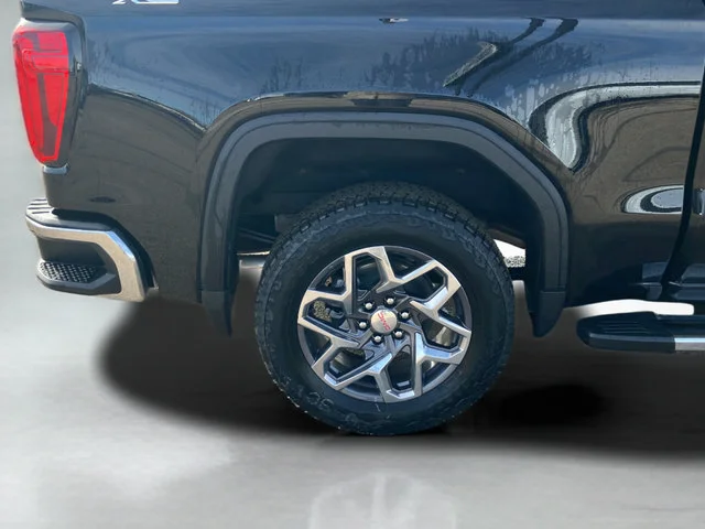 2026 GMC Sierra 1500 SLT - Photo 13
