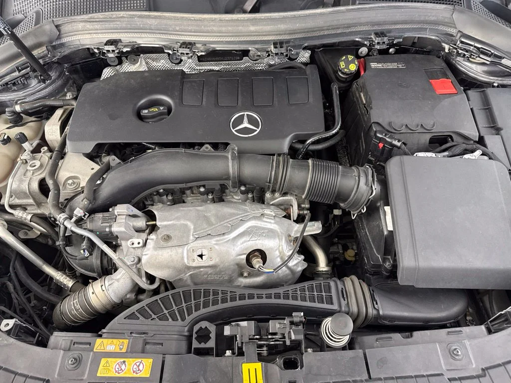 Used 2021  Mercedes-Benz GLA 250 image 19