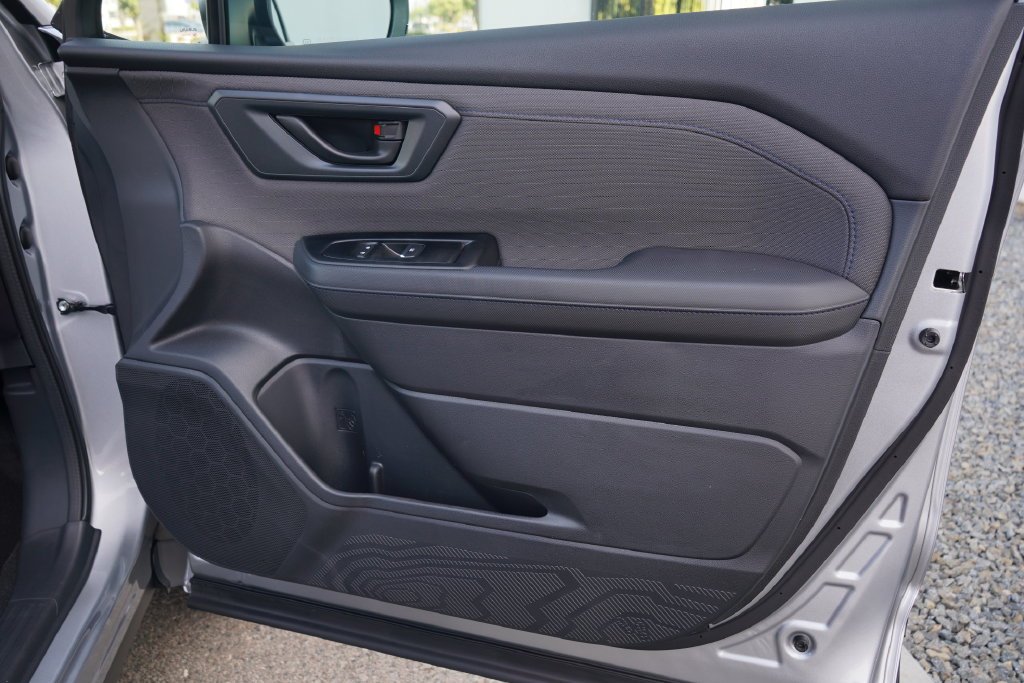 New 2026 ICE SILVER METALLIC Subaru Premium Hybrid image 30