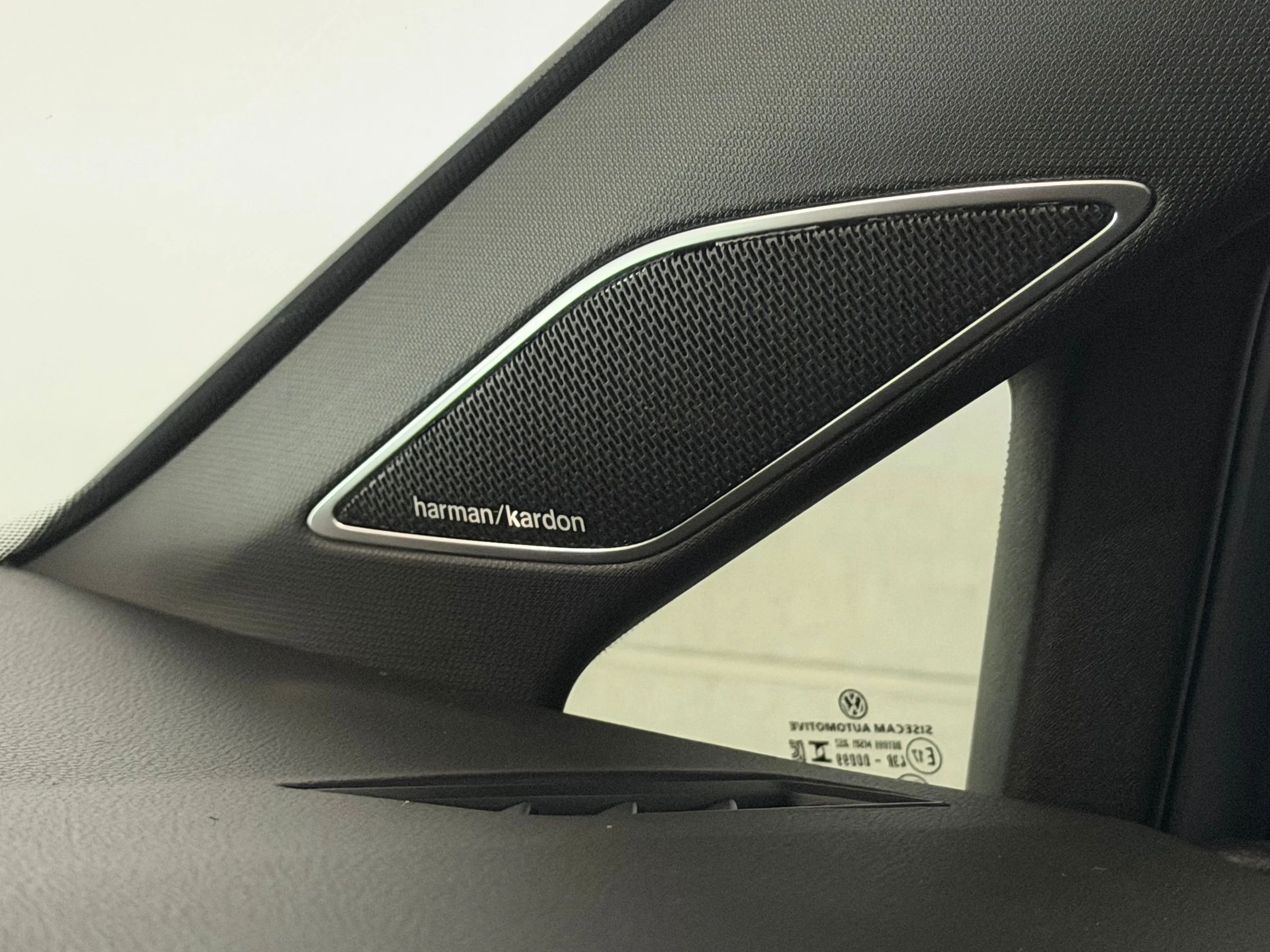 2025 Volkswagen Golf GTI SE - Photo 47