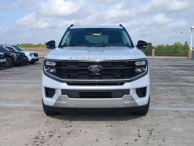 New 2026 Space Silver Metallic Ford Platinum® image 104