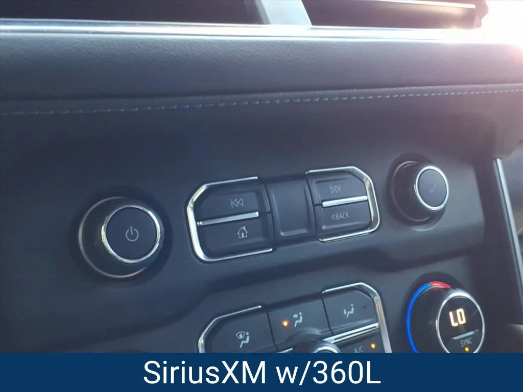 Used 2024 Red Chevrolet Z71 image 5