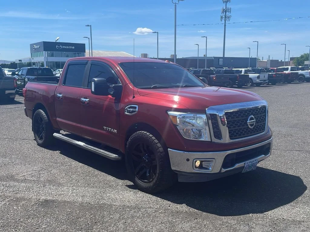 2017 Nissan Titan