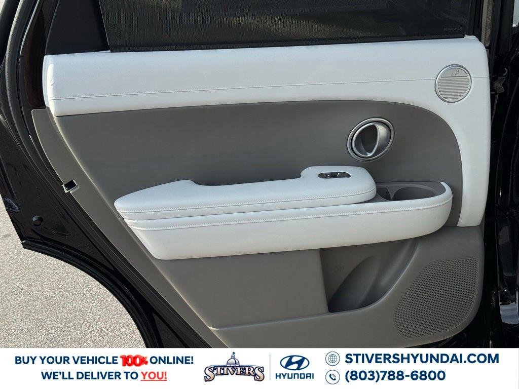 New 2026 Black Hyundai SEL Premium 7P image 23