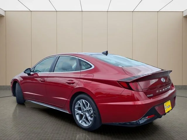 Used 2023 Red Hyundai SEL image 8