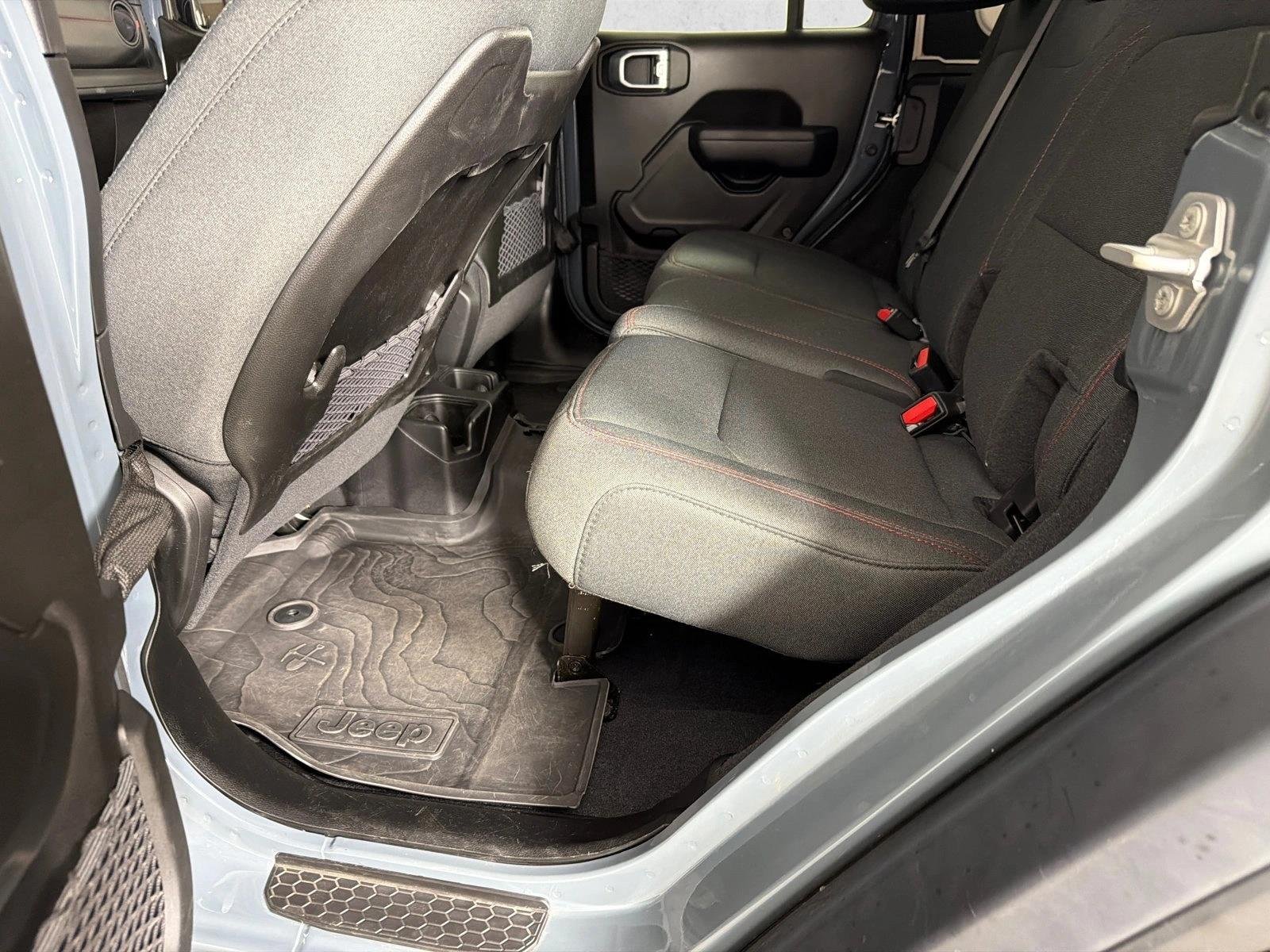 Used 2024 Anvil Clear Coat Jeep Rubicon image 22