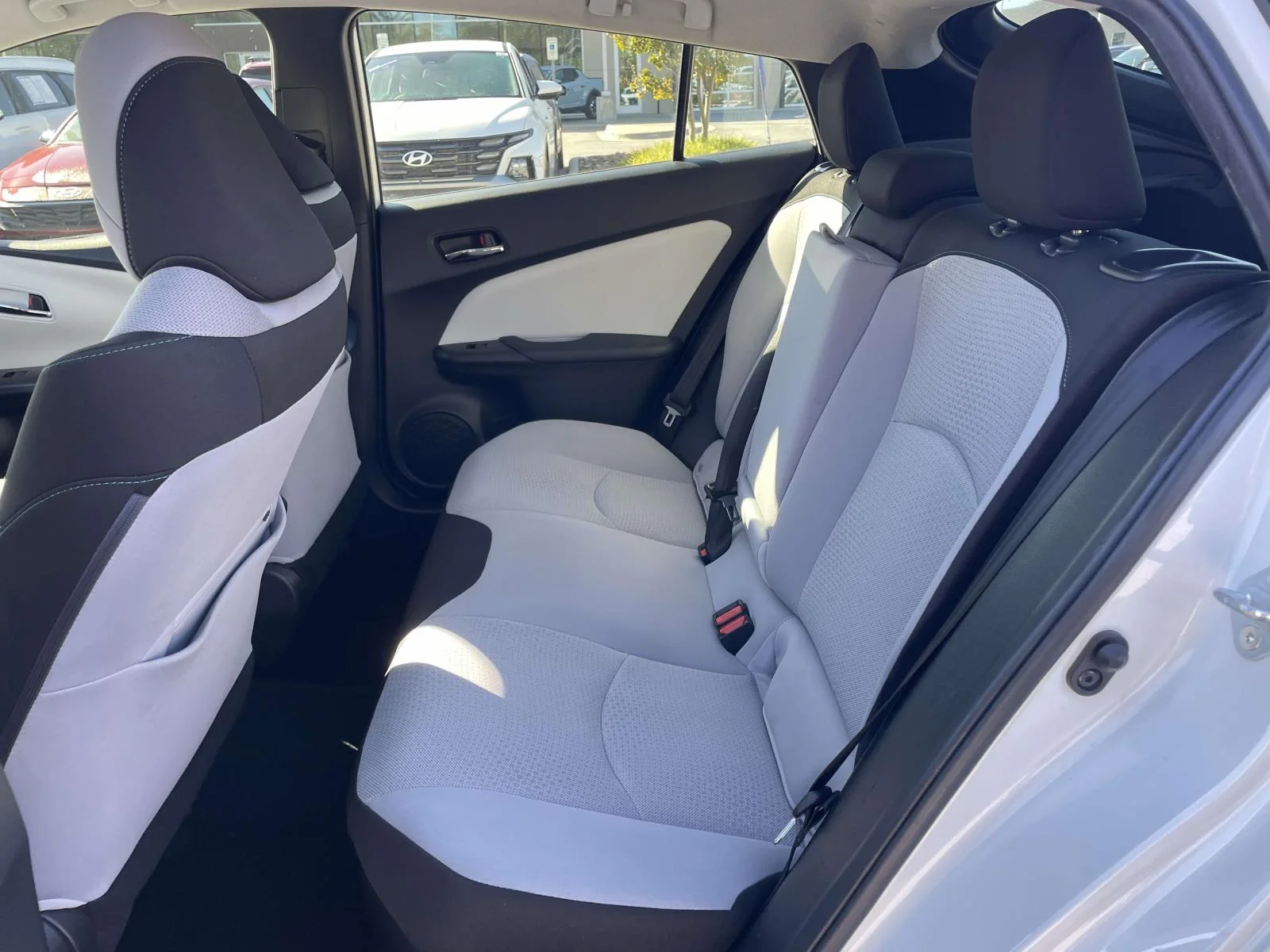 Used 2019 Blizzard Pearl Toyota LE image 3