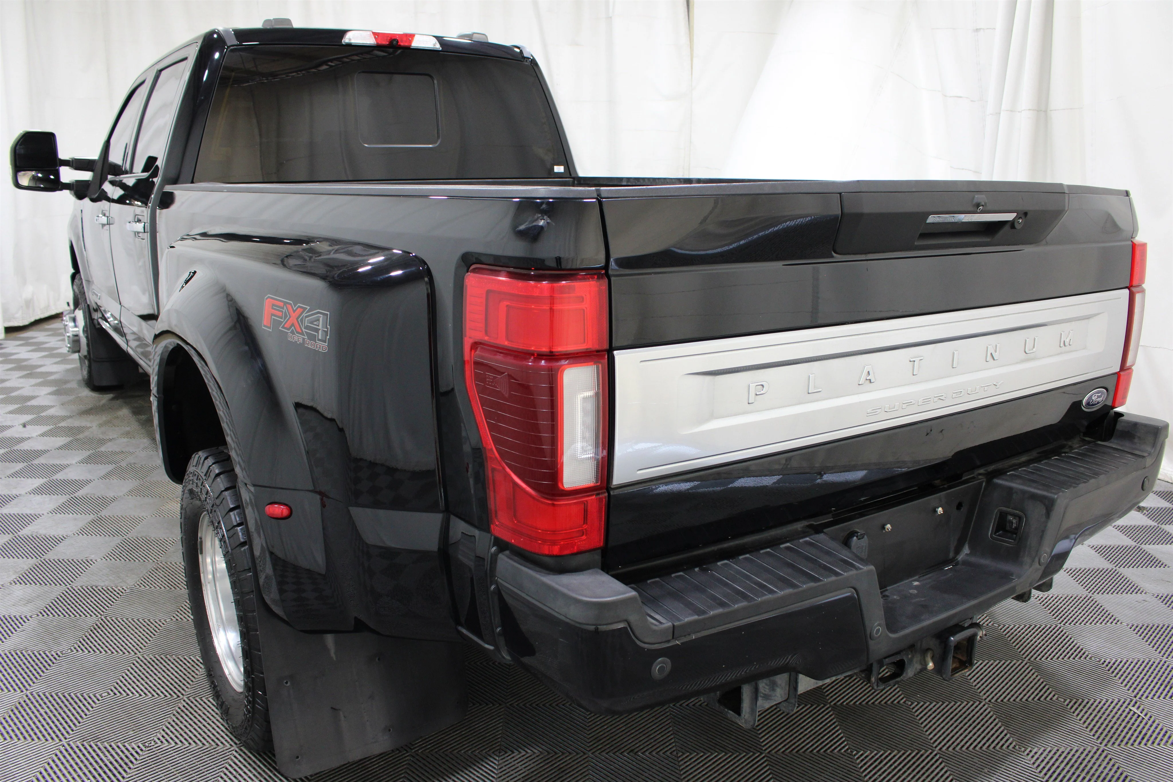 2022 Ford F-350 Super Duty Platinum - Photo 36