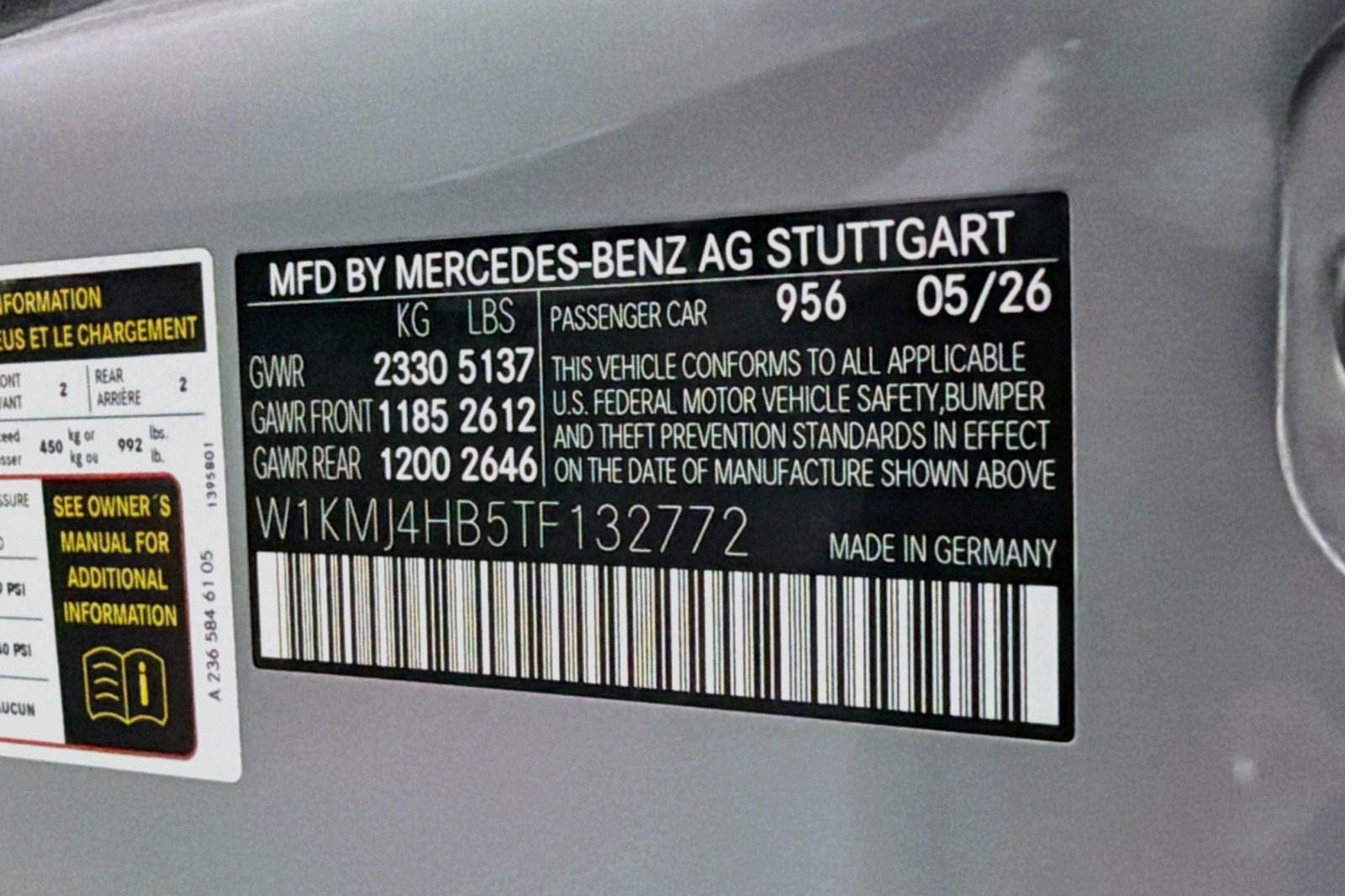 New 2026 MANUFAKTUR Alpine Grey Metallic Mercedes-Benz CLE 300 4MATIC® Coupe image 24