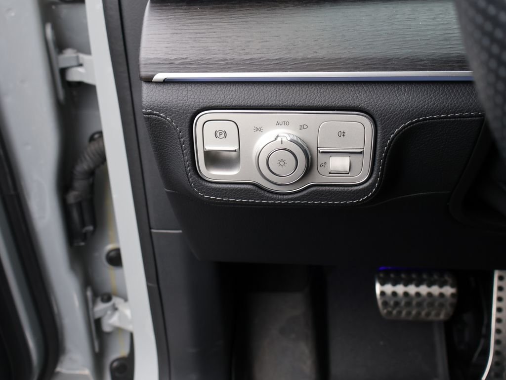 Used 2024 MANUFAKTUR Alpine Gray Mercedes-Benz GLS 580 image 26