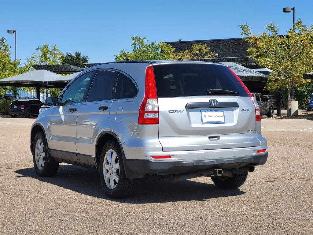Used 2011 Alabaster Silver Metallic Honda SE image 10