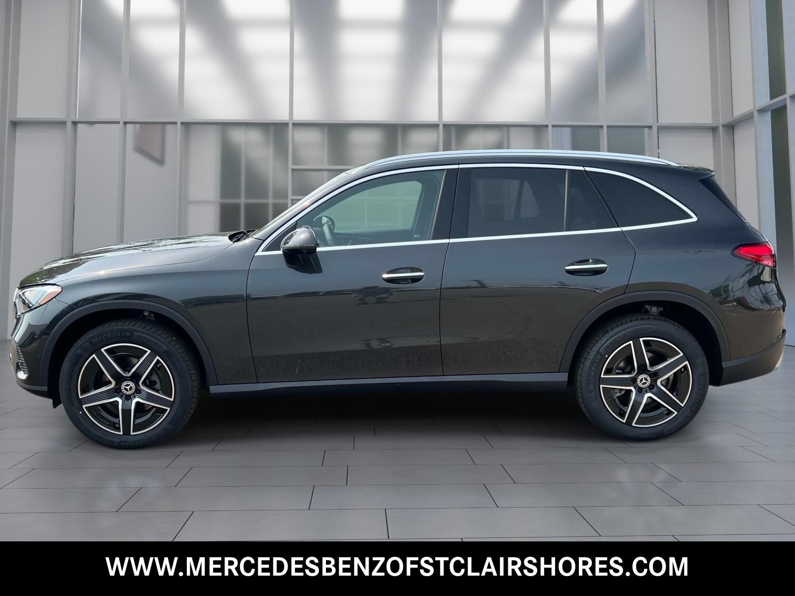 New 2026 Graphite Grey Metallic Mercedes-Benz GLC 300 image 2