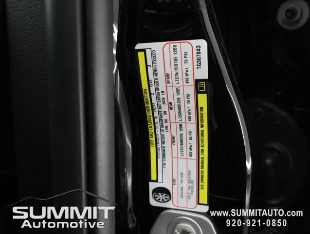 New 2026 Diamond Black Crystal Pearl-Coat Exterior Paint RAM BIG HORN image 70