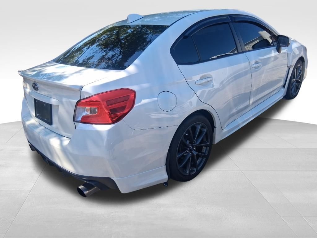 Used 2018 White Subaru Premium image 8
