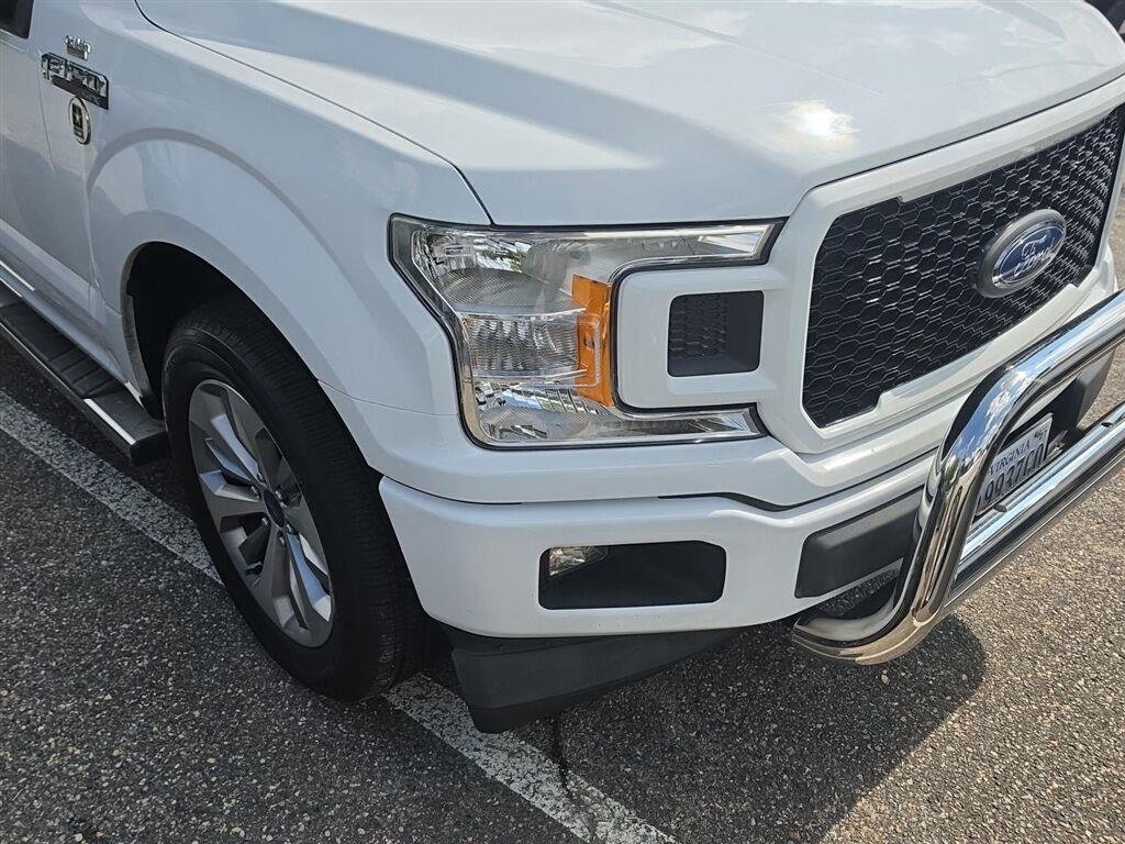 Used 2018 Oxford White Ford XL image 3