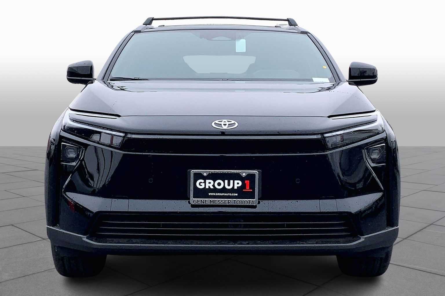 2026 Toyota bZ XLE - Photo 3