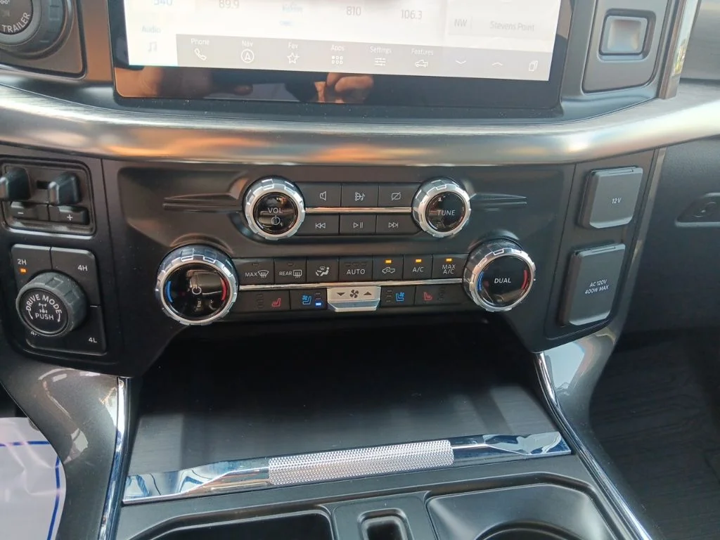 Used 2023 Blue Ford Lariat image 25