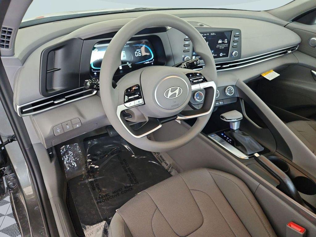New 2026 Gray Hyundai SE image 13