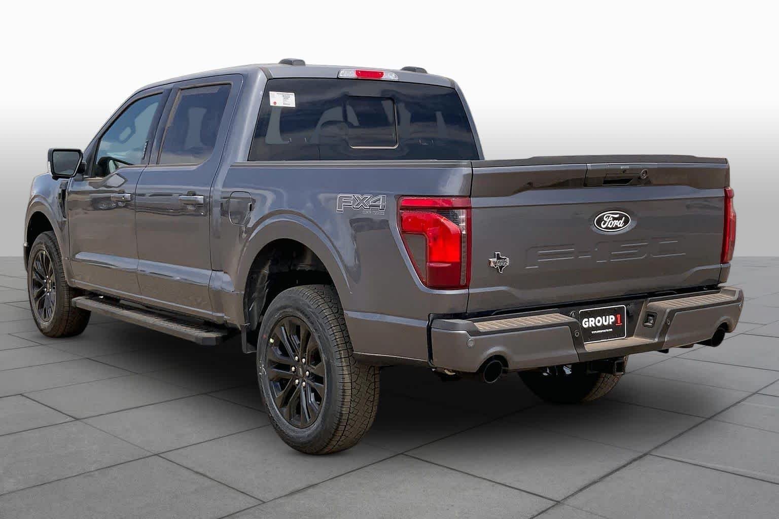 New 2026 Carbonized Gray Metallic Ford XLT image 12