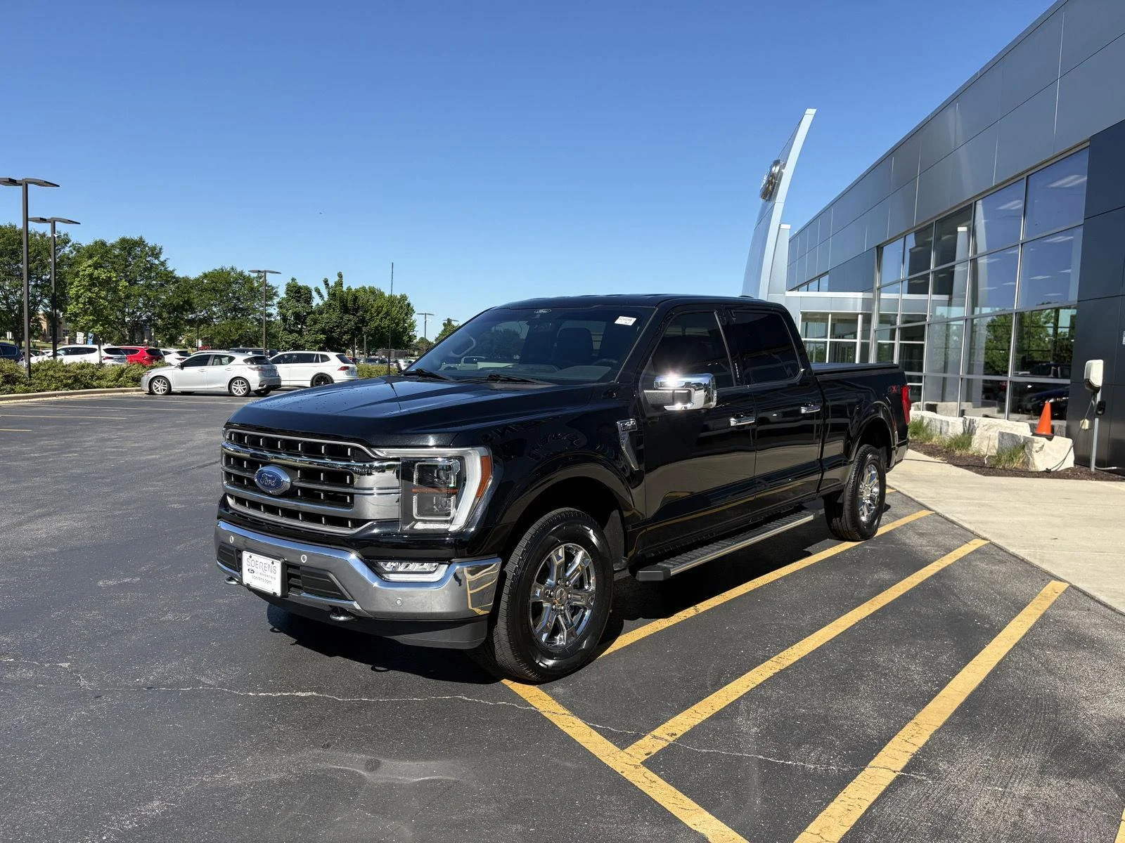 Used 2022 Agate Black Ford LARIAT image 3
