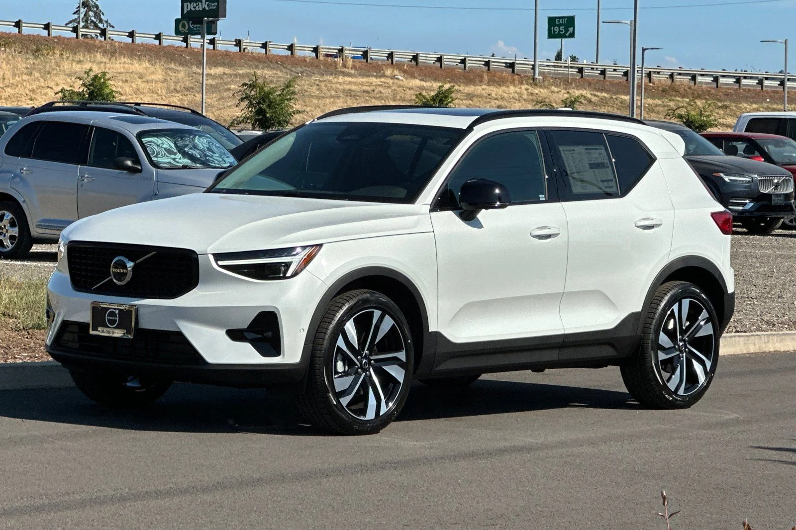 New 2026 Crystal White Volvo Plus image 7