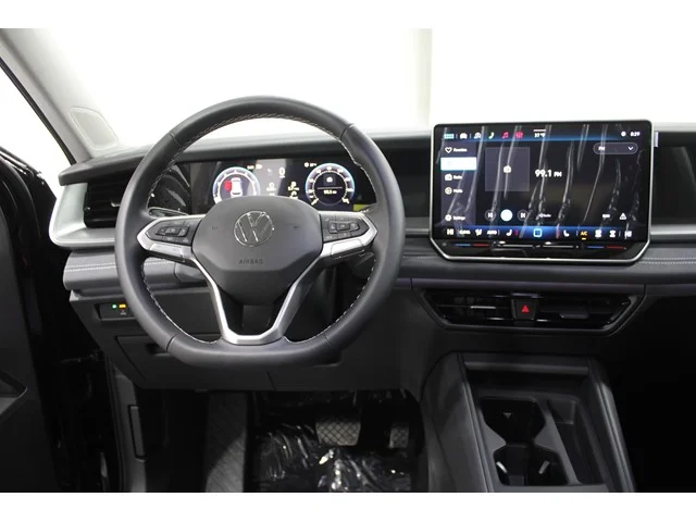 New 2026 Deep Black Pearl Volkswagen 2.0T SE image 2