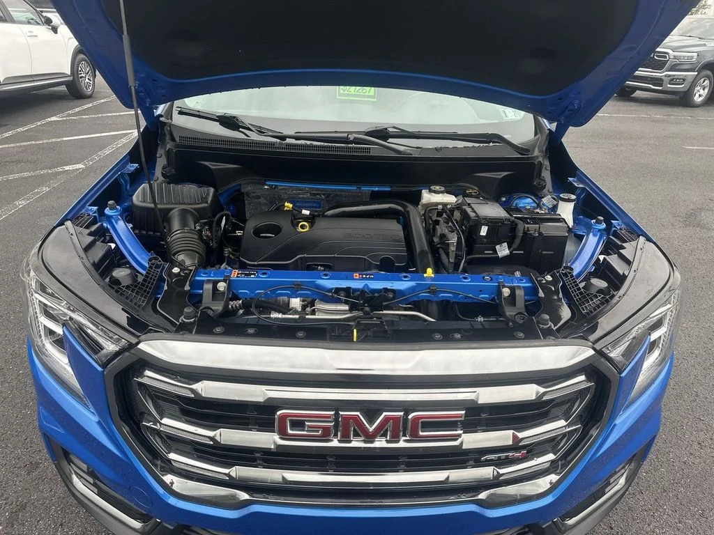 Used 2024 Blue GMC AT4 image 33