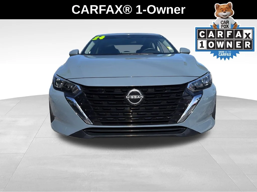 Used 2024 Gray Nissan SV image 2