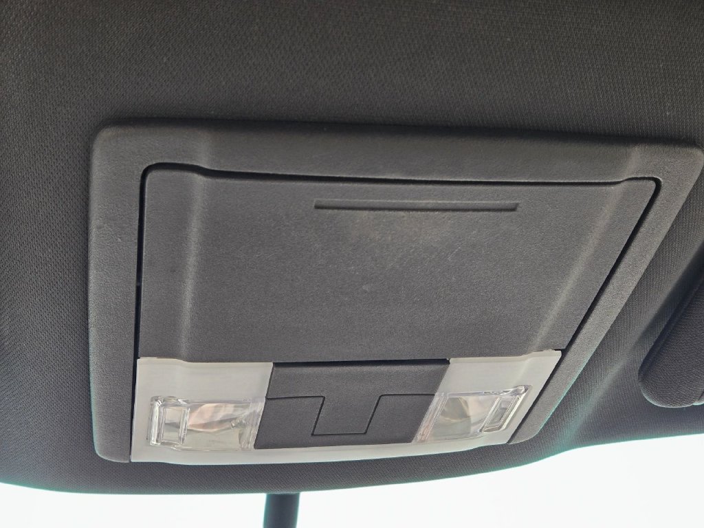 Used 2015 White Ford XLT image 28