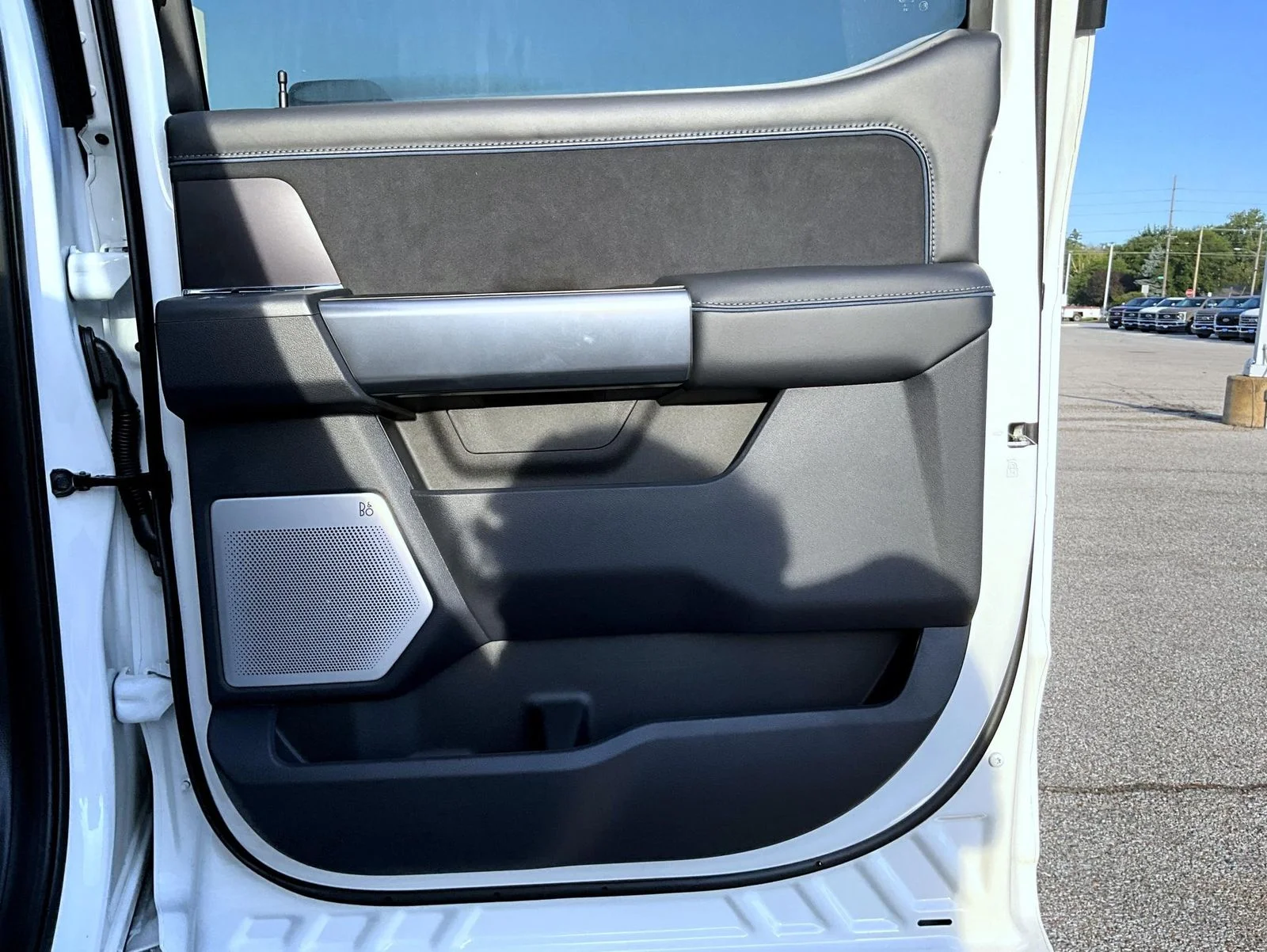 New 2026 White Ford Platinum image 22