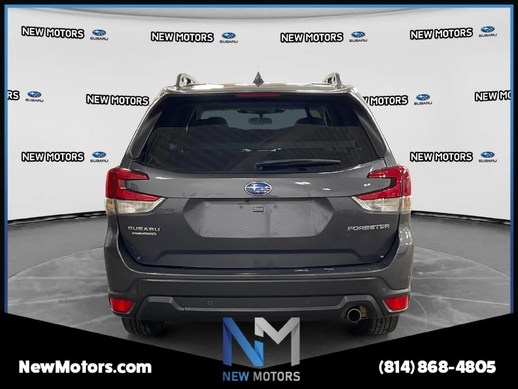 Used 2023 Magnetite Gray Metallic Subaru Limited image 4