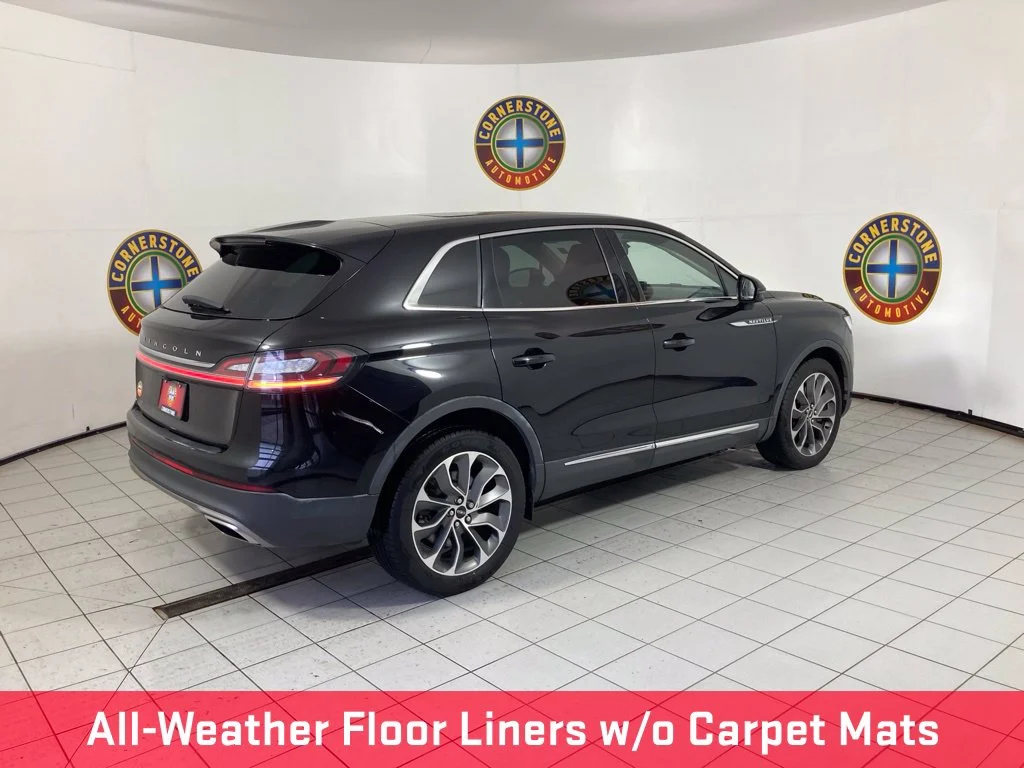 Used 2022 Black Lincoln Reserve image 22