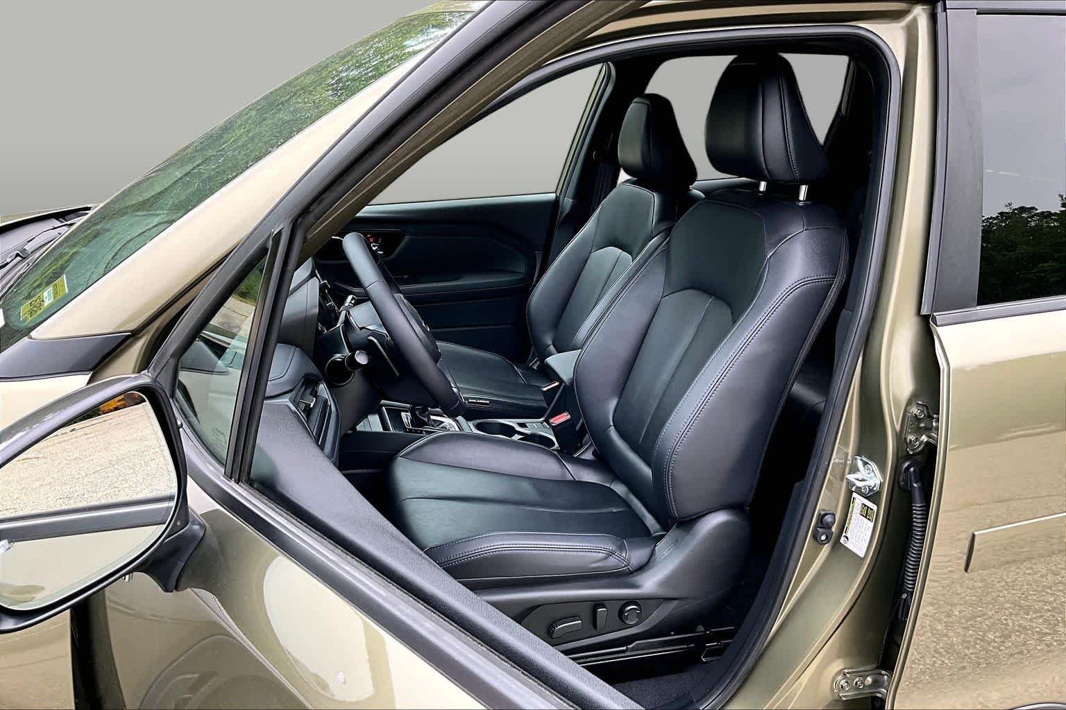 Used 2025 Autumn Green Metallic Subaru Limited Hybrid image 9