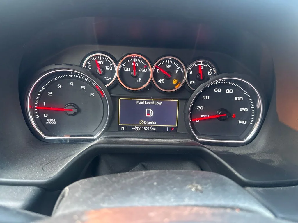 Used 2022 White Chevrolet LS image 7