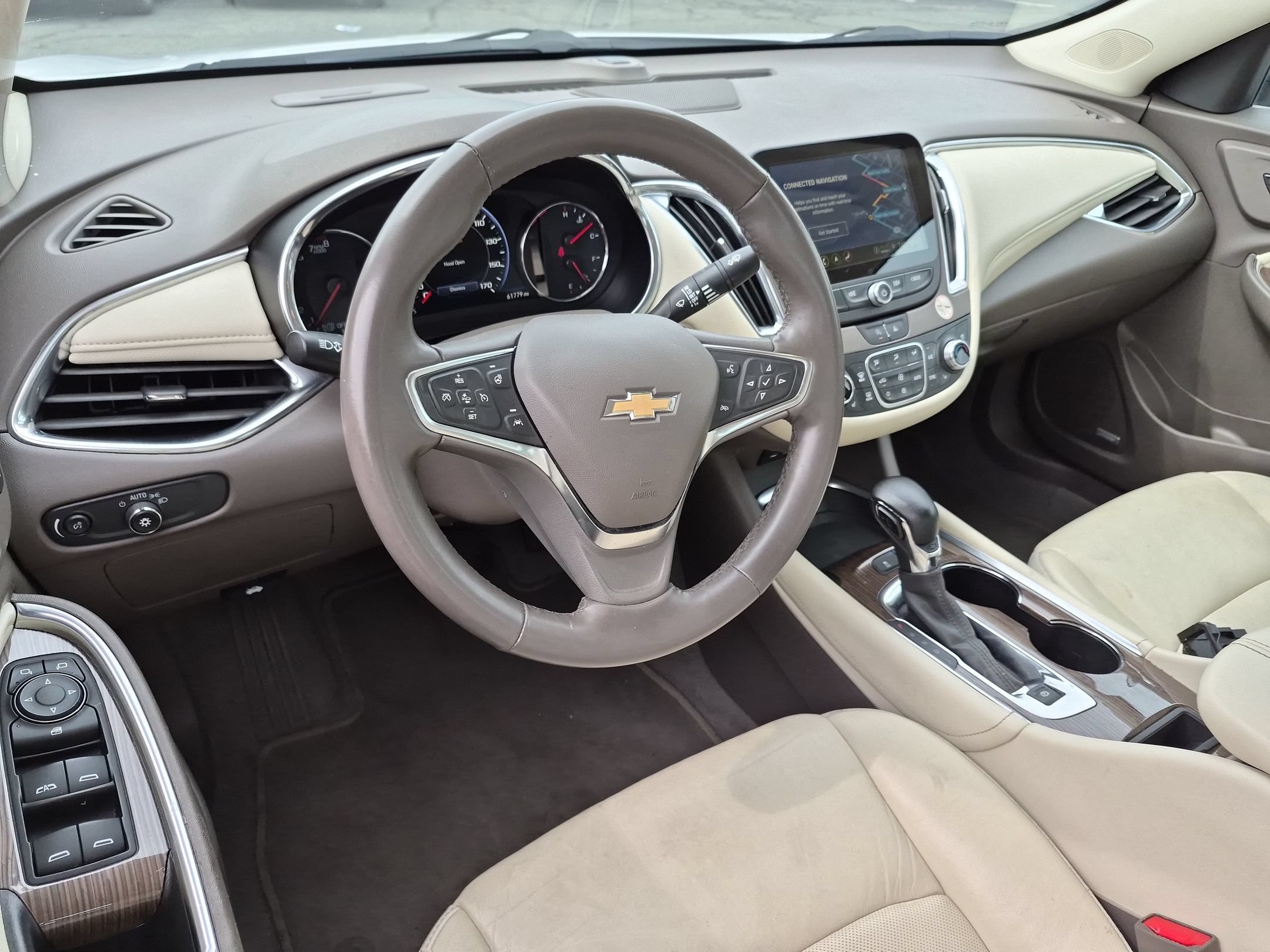 Used 2024 Summit White Chevrolet LT image 30
