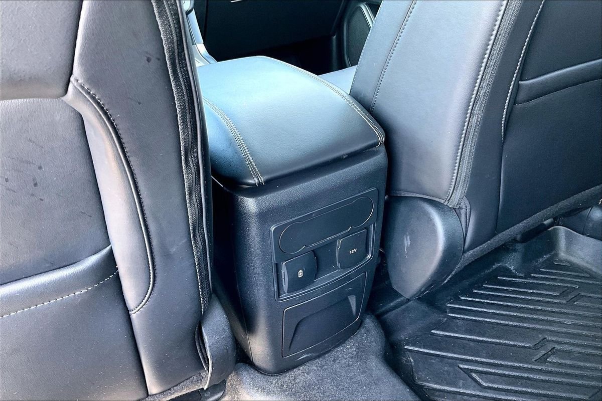 Used 2024 Blue Ford XLT image 32