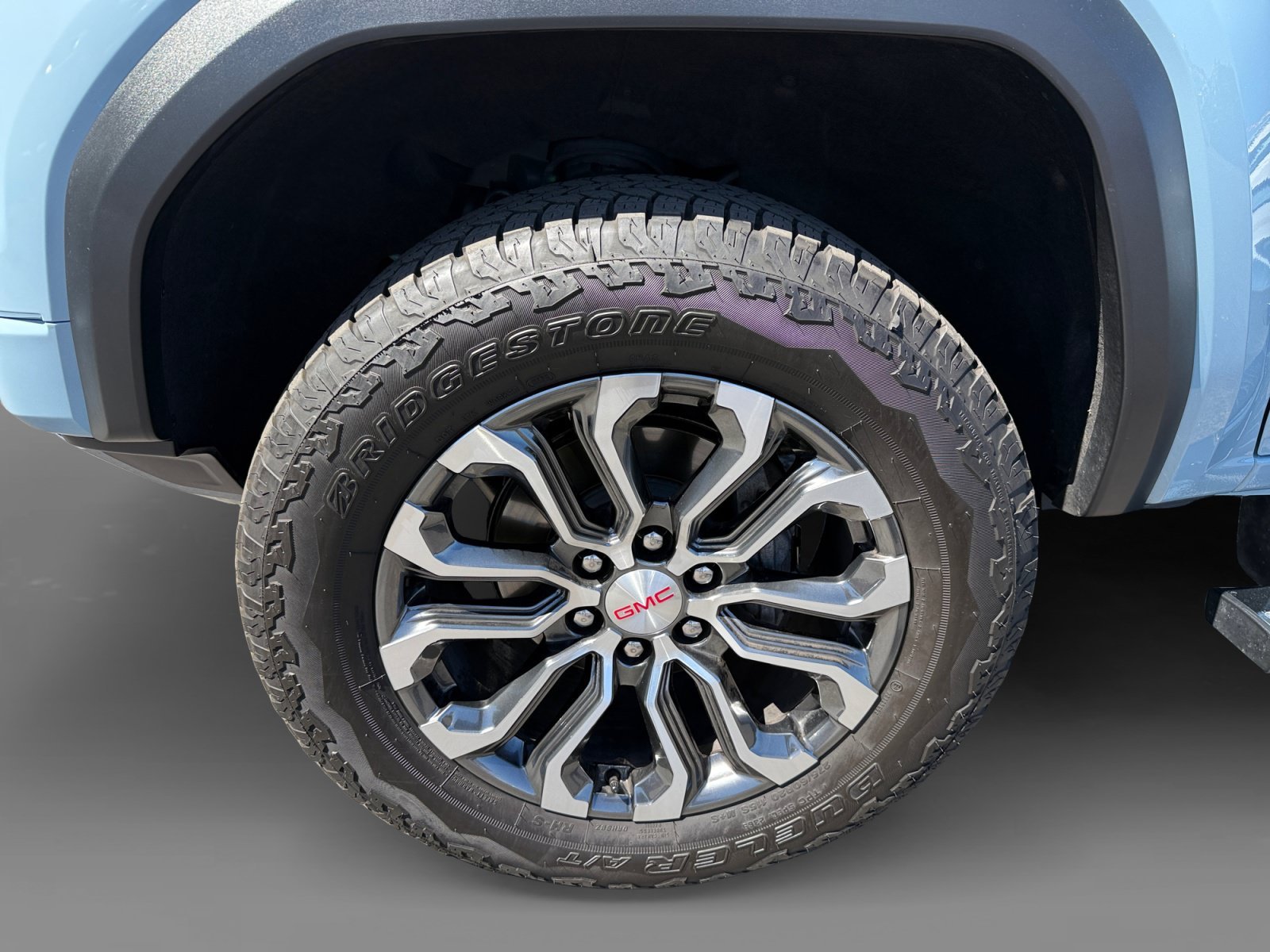 Used 2026 Glacier Metallic GMC Denali image 9