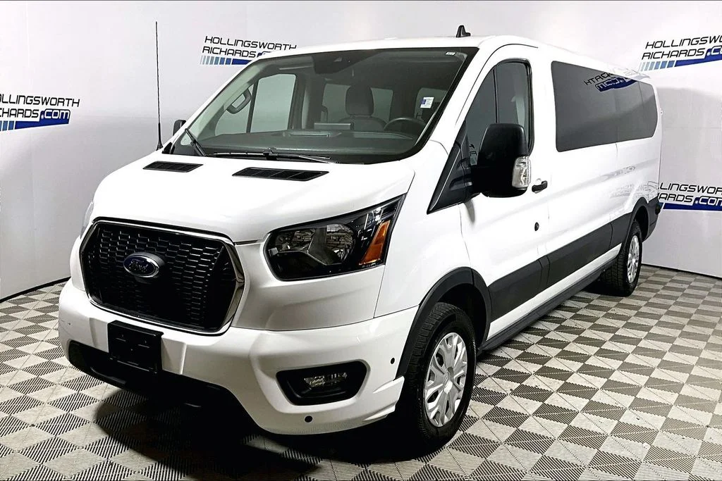 2024 Ford Transit 350 XLT Low Roof Sliding Pass. 148's photo