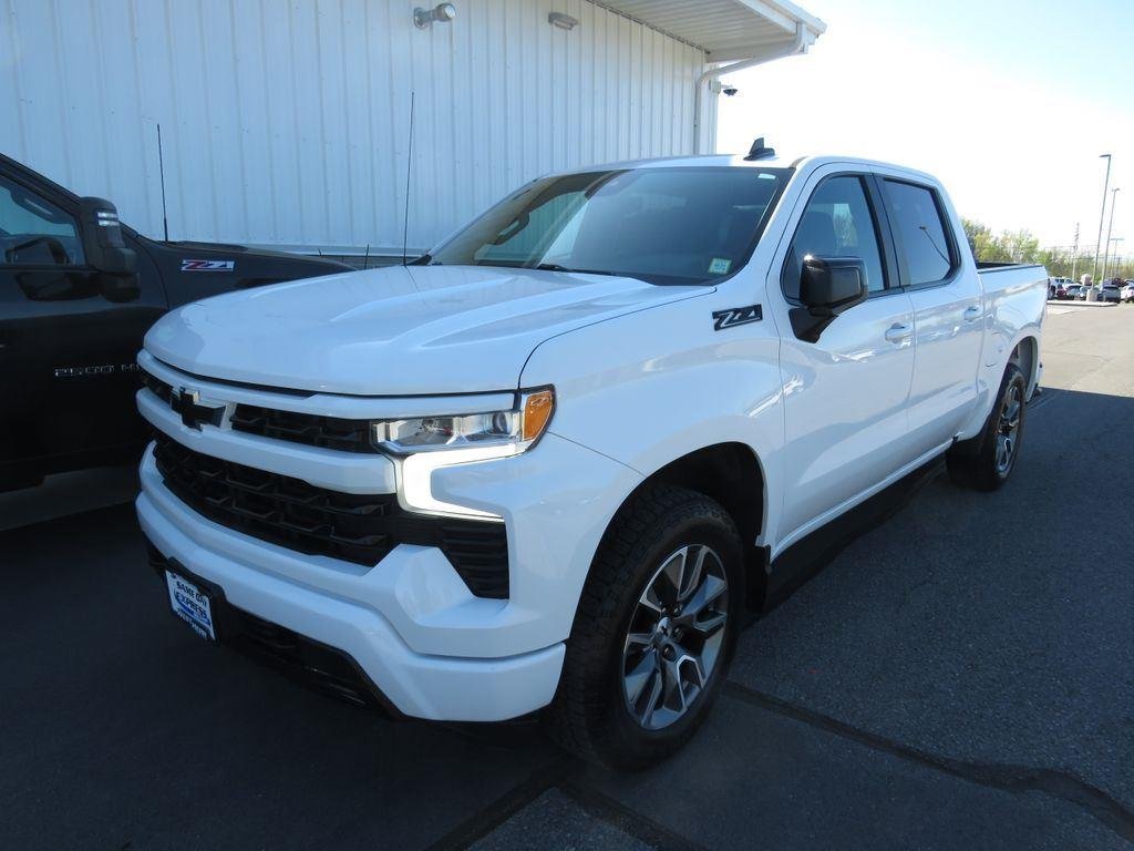 Used 2023 Summit White Chevrolet RST image 12