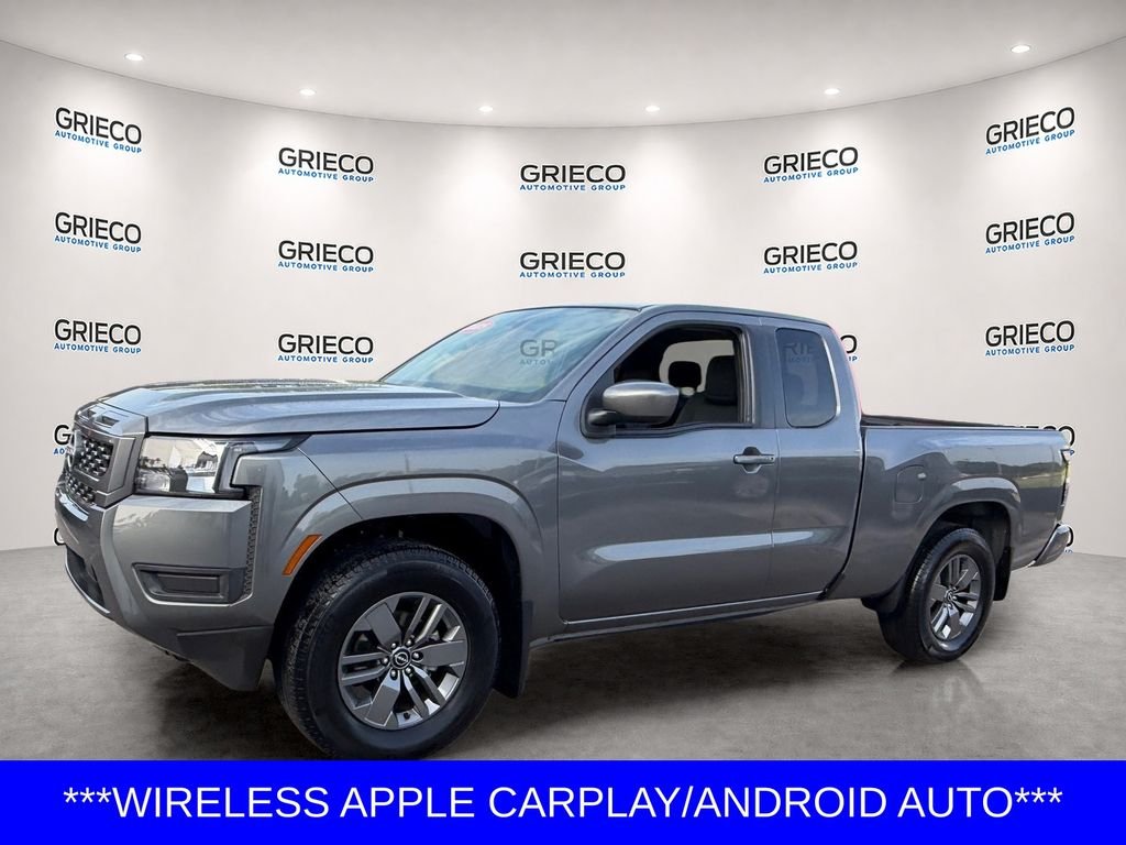 Used 2025 Gray Nissan SV image 3