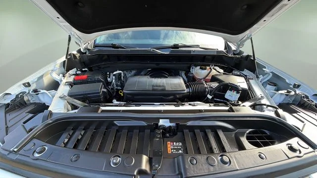 Used 2024 White Chevrolet RST image 32