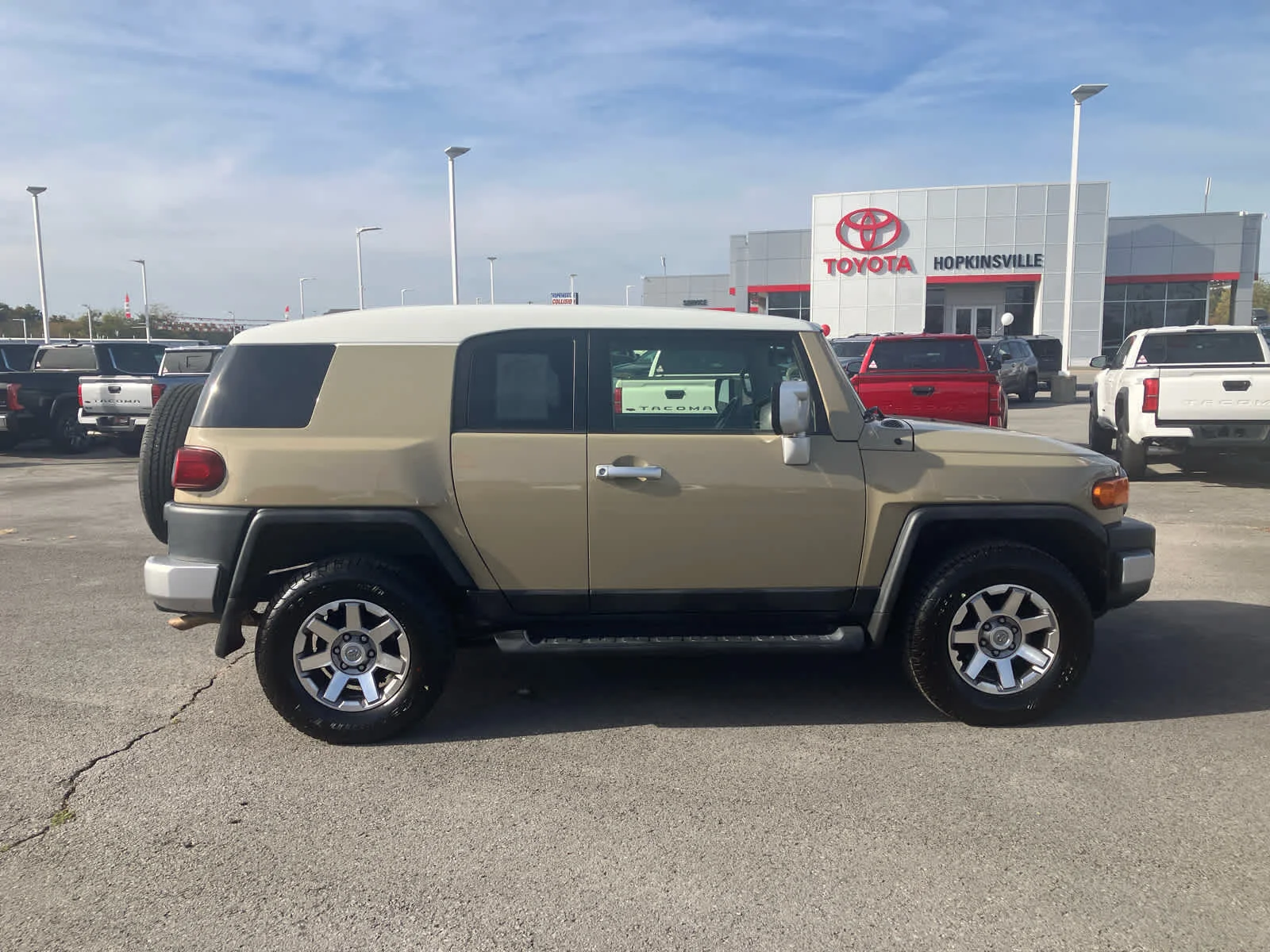Used 2014 Quicksand Toyota  image 9
