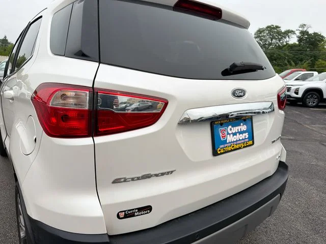 Used 2021 White Ford Titanium image 32