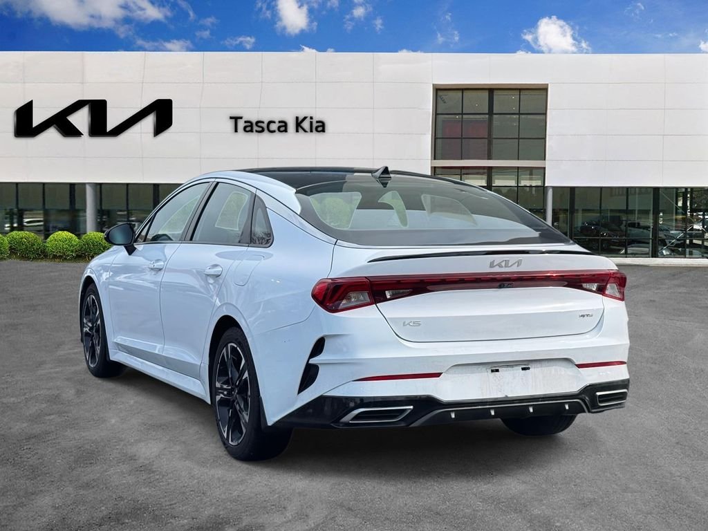 Used 2023 White Kia GT-Line image 6