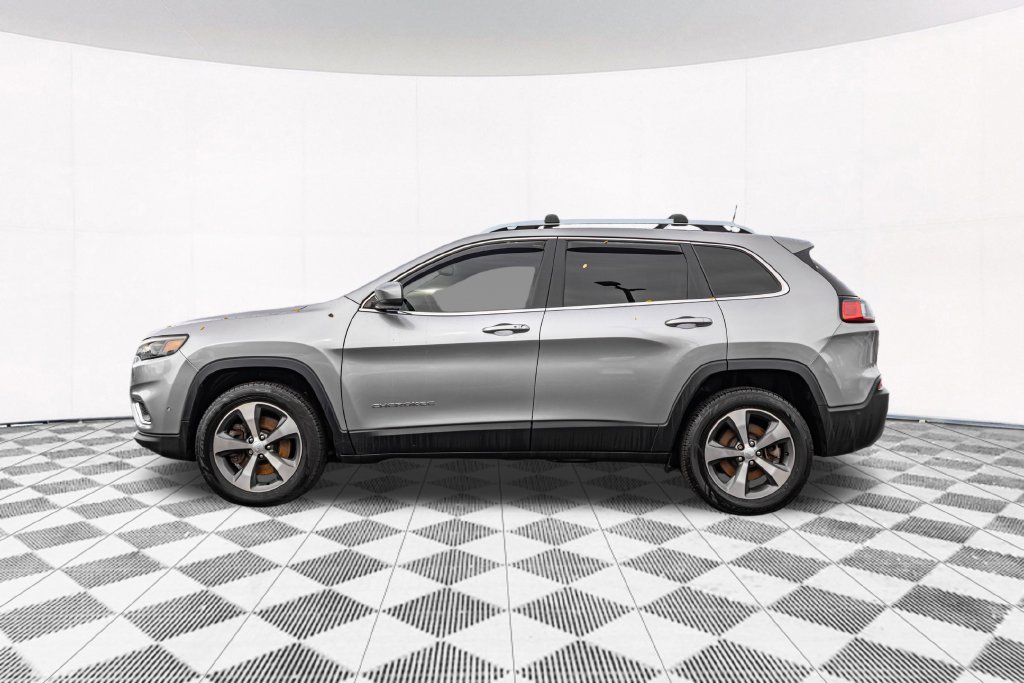Used 2021 Silver Jeep Limited image 7