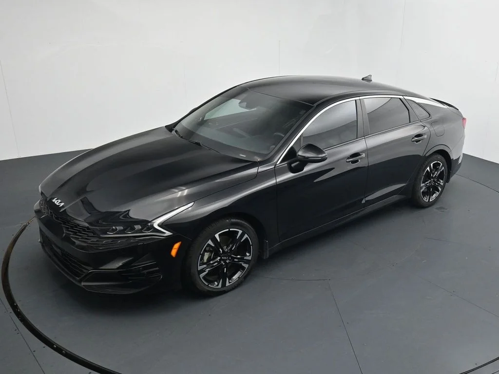 Used 2024 Black Kia GT-Line image 22